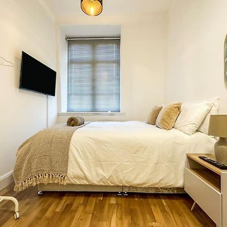 Newly Refurbished Luxury 3 Bedroom Apartment London Eksteriør billede
